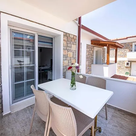 Peaceful Stone House Close To Beach With Backyard In Datca Apartment Datca
